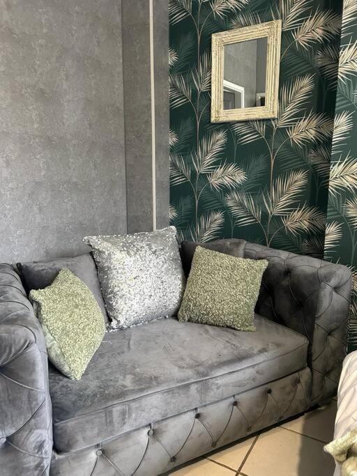 Cozy Downtown Studio Flat In Sheffield Apartment Exterior photo